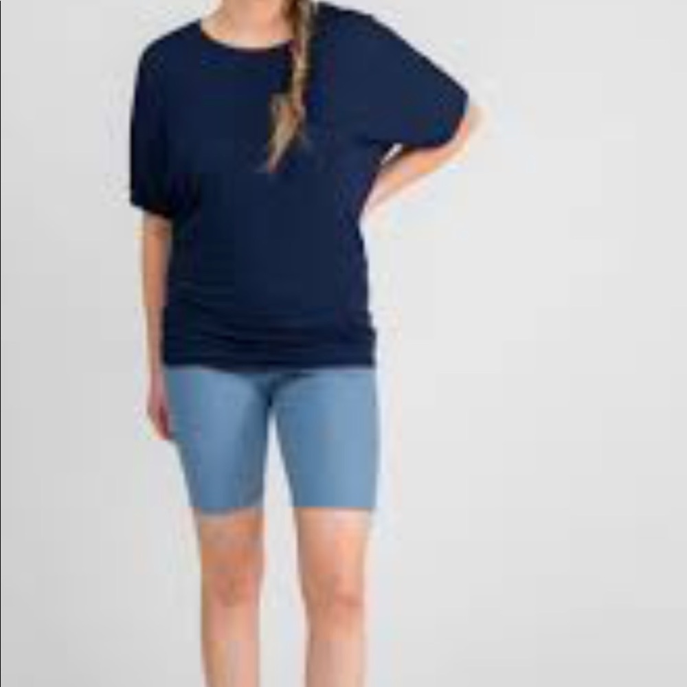 Agnes and Dora top